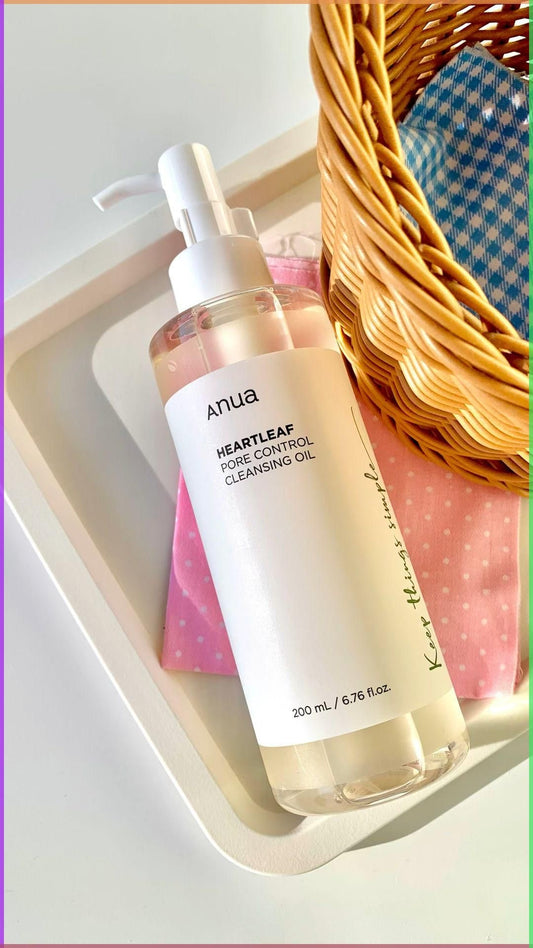 Anua heartleaf pore control oil